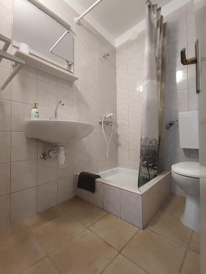 Marin Apartment Tisno